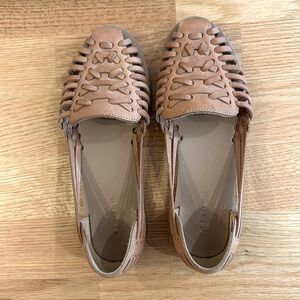 Nisolo Huarache flats in almond natural vachetta